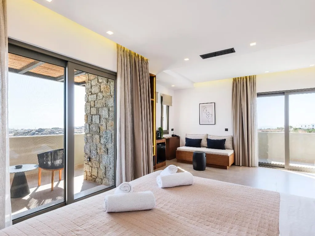SUITE SEA VIEW WITH PRIVATE POOL Room, Evi Suites & Villas, Mykonos