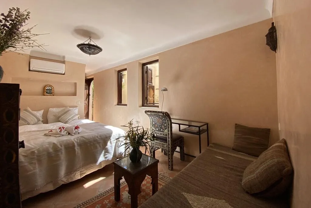 SUITE DELUXE QUEEN BED Room, Riad Of The Storks, Marrakech