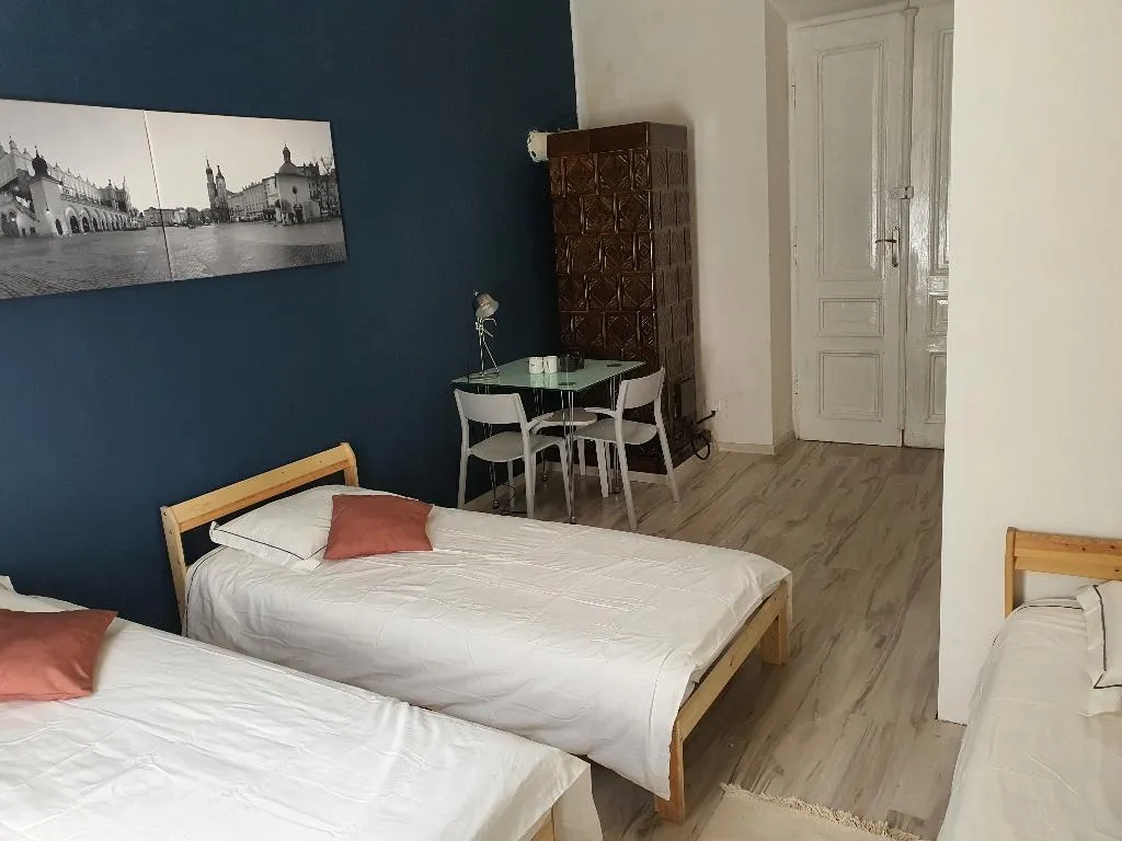 TRIPLE STANDARD Room, AMEN Aparthotel Curie 8, Krakow
