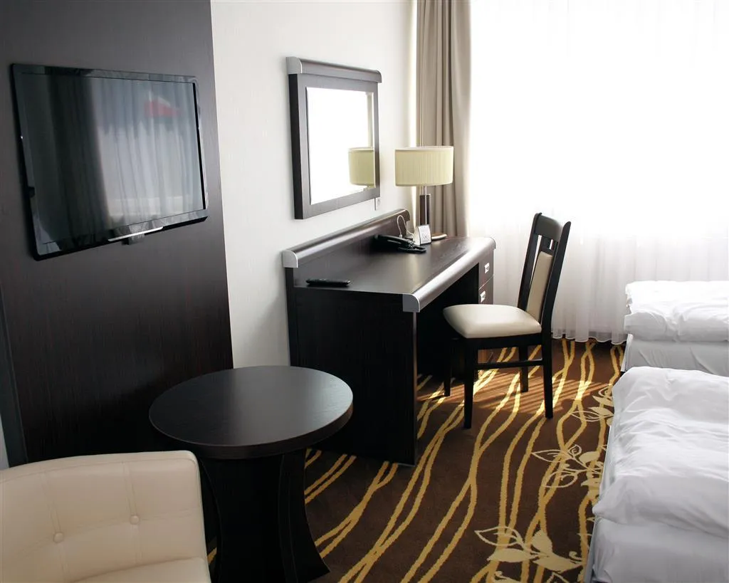 Room, BEST WESTERN PLUS Business Faltom Hotel, Gdansk