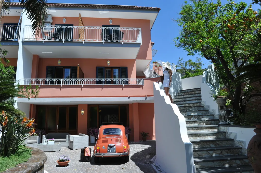 General view, Relais Francesca, Naples