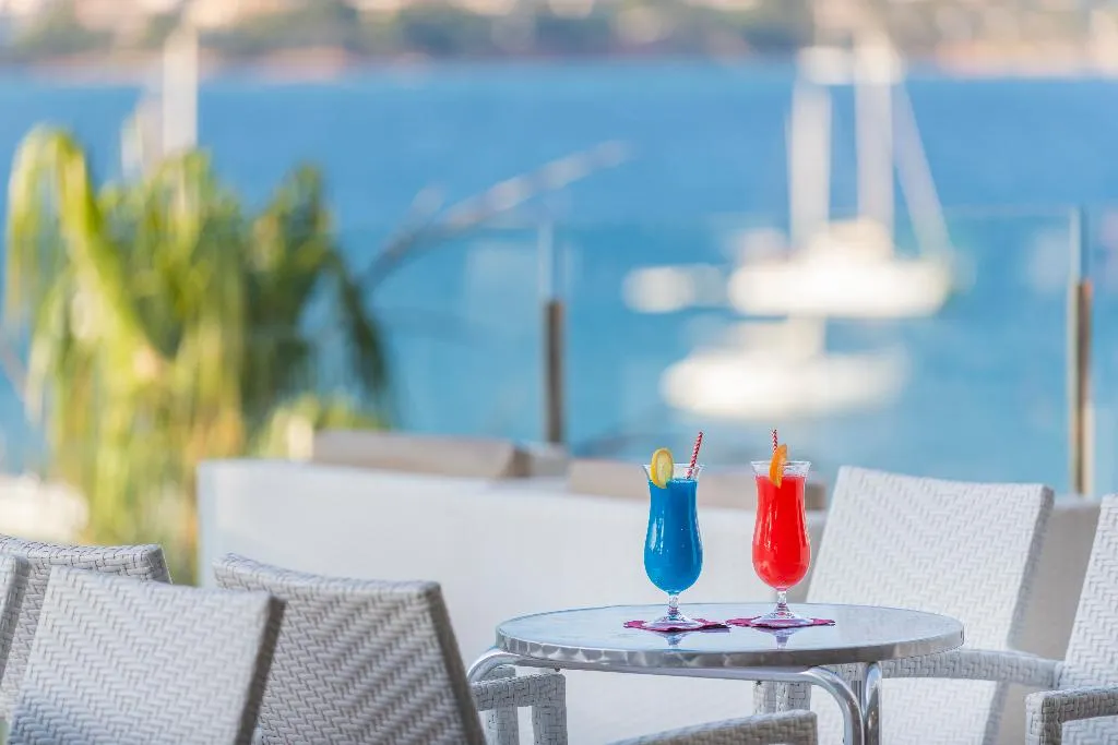 Bar, Leonardo Royal Hotel Mallorca, Majorca