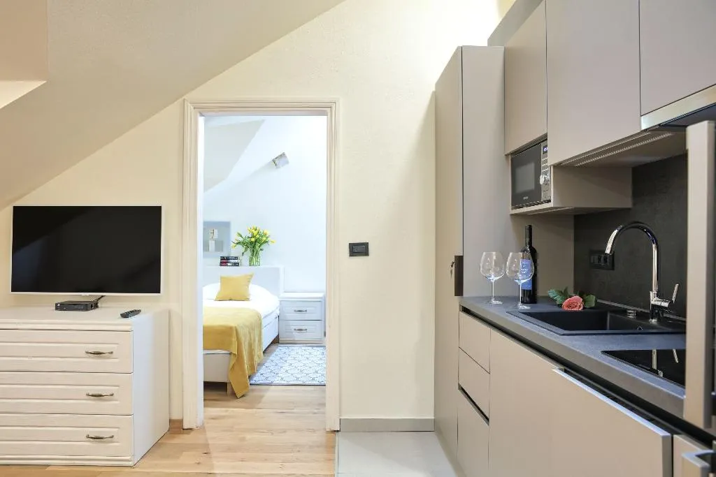 APARTMENT SUPERIOR ONE BEDROOM Room, Palmotta Palace, Dubrovnik