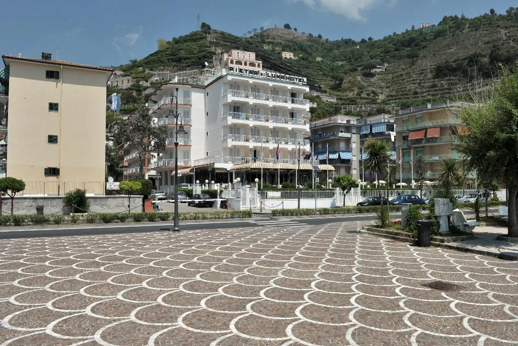 General view, Pietra Di Luna, Naples