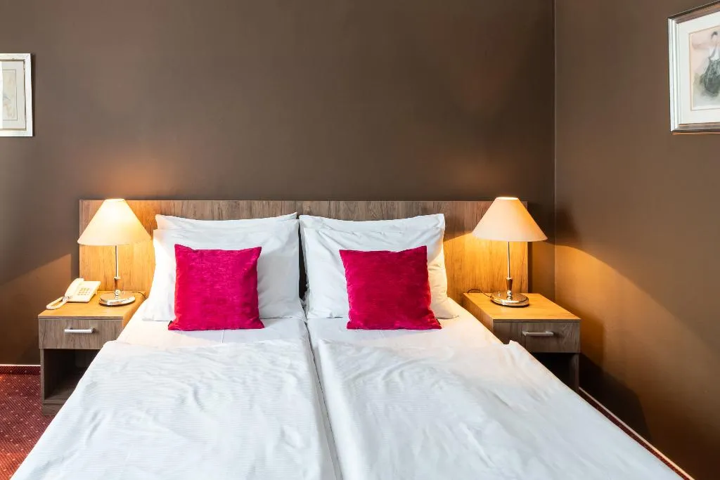 DOUBLE STANDARD Room, Harmony, Prague