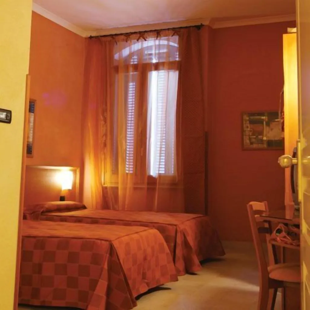 Room, Eden Hotel, Naples