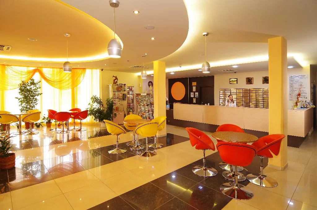 Lobby, Plamena Palace, Bourgas