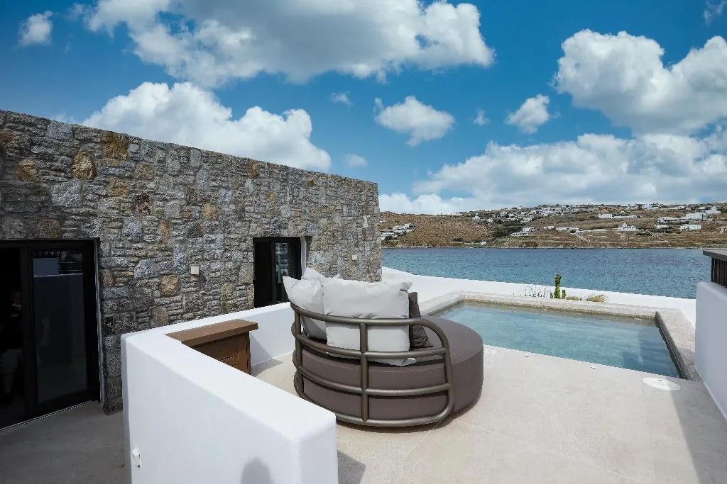 SUITE SEA VIEW WITH PRIVATE POOL Room, Aeonic Suites & Spa, Mykonos