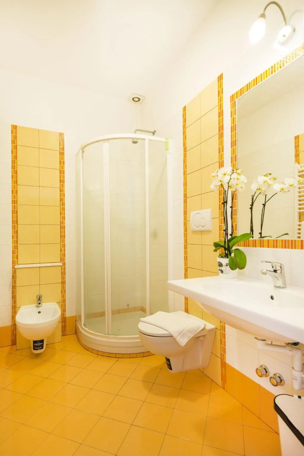 Room, Lo Stradone, Naples