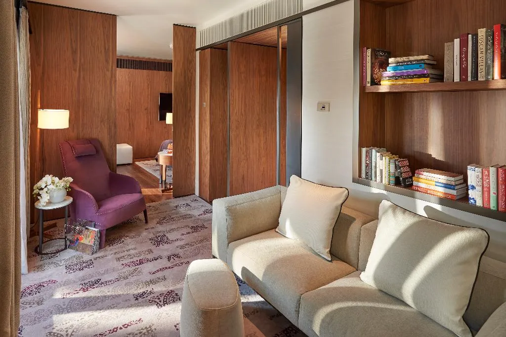 SUITE WITH TERRACE Room, Mandarin Oriental Milan, Milan