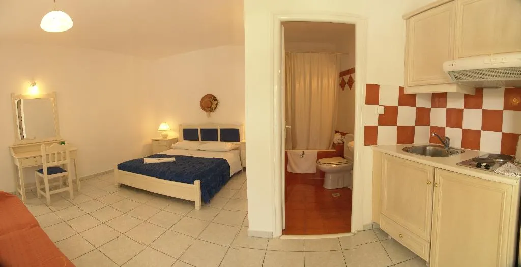 STUDIO CAPACITY 3 Room, Villa Miltos, Skiathos