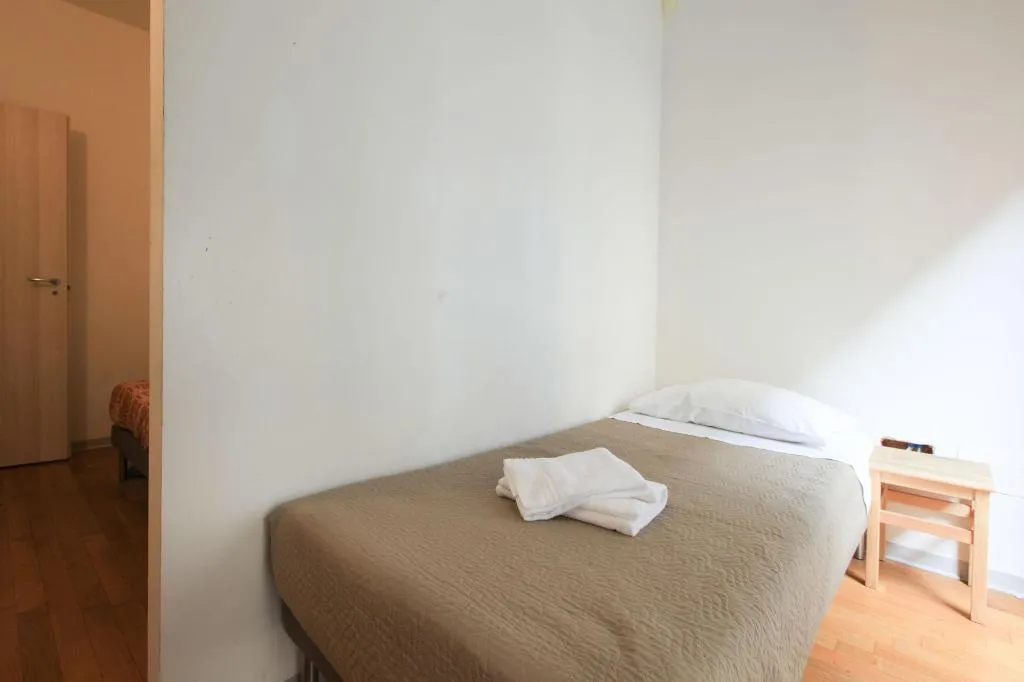 Room, Red Line Room Division, Milan