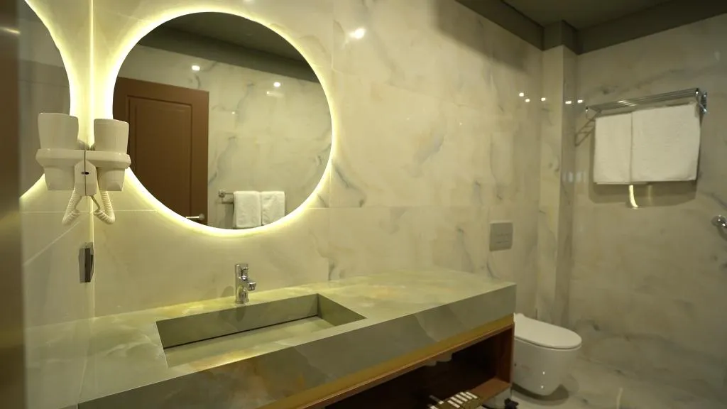 TRIPLE POOL VIEW Room, Premium Sunrise, Kavaje