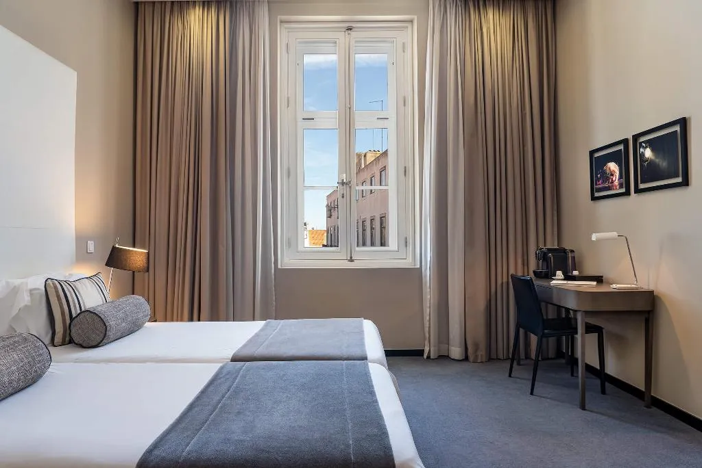 Double or Twin SUPERIOR Room, Hotel do Chiado, Lisbon