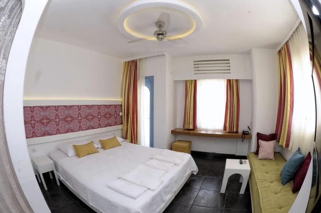 Room, La Brezza Suite & Hotel, Bodrum