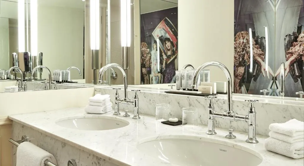 SUITE STANDARD Room, De LEurope Amsterdam, Amsterdam
