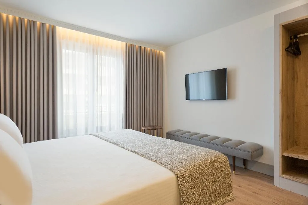Room, Acta The Avenue, Porto