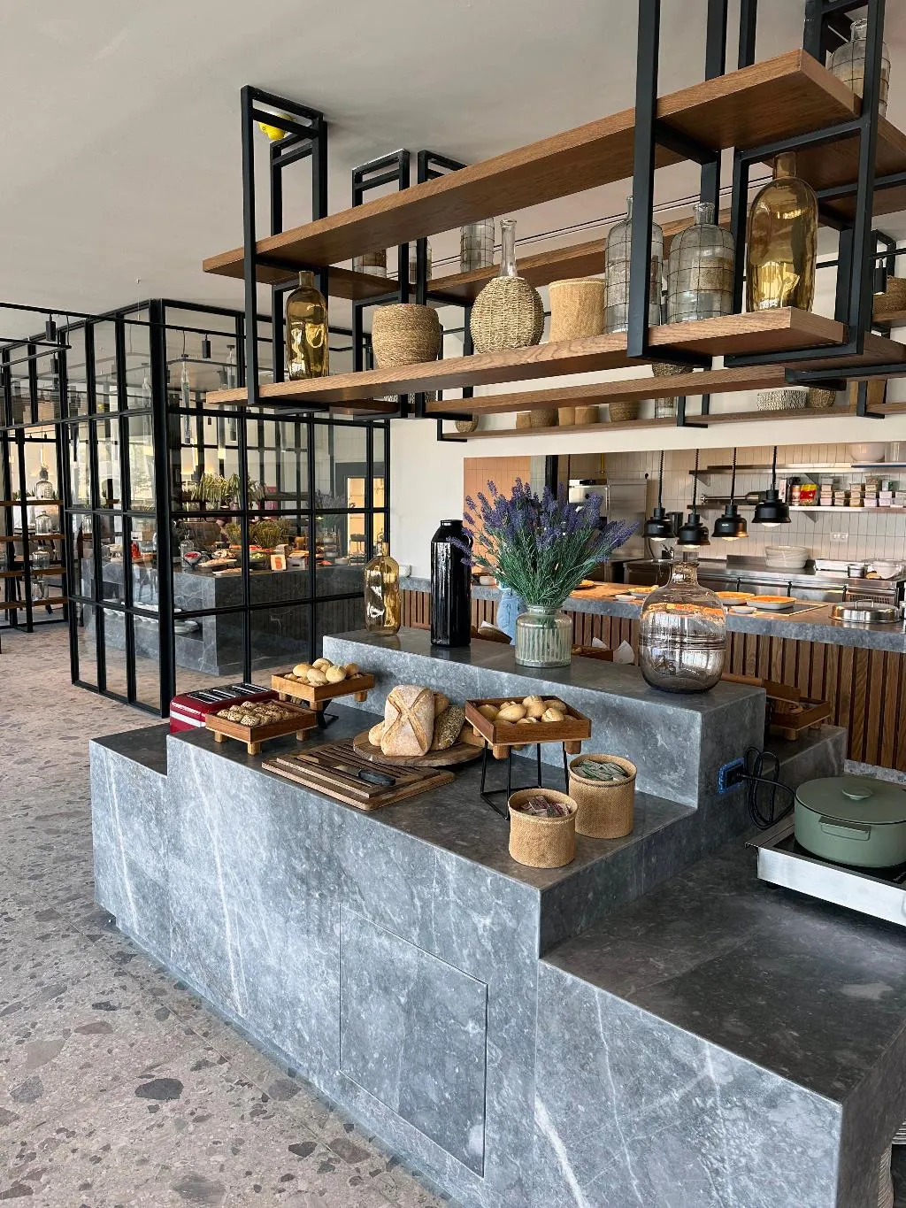 Restaurant, King Jason Zante – Designed For Adults, Zante