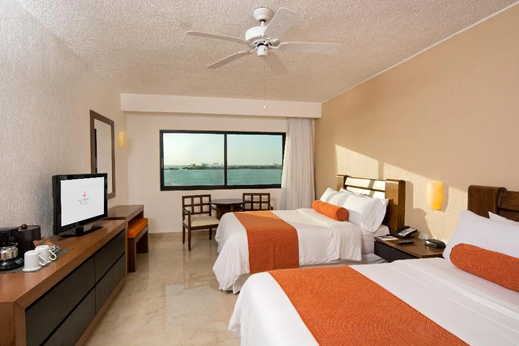 TRIPLE DELUXE LAGOON VIEW Room, Flamingo Cancun All Inclusive, Cancun Area