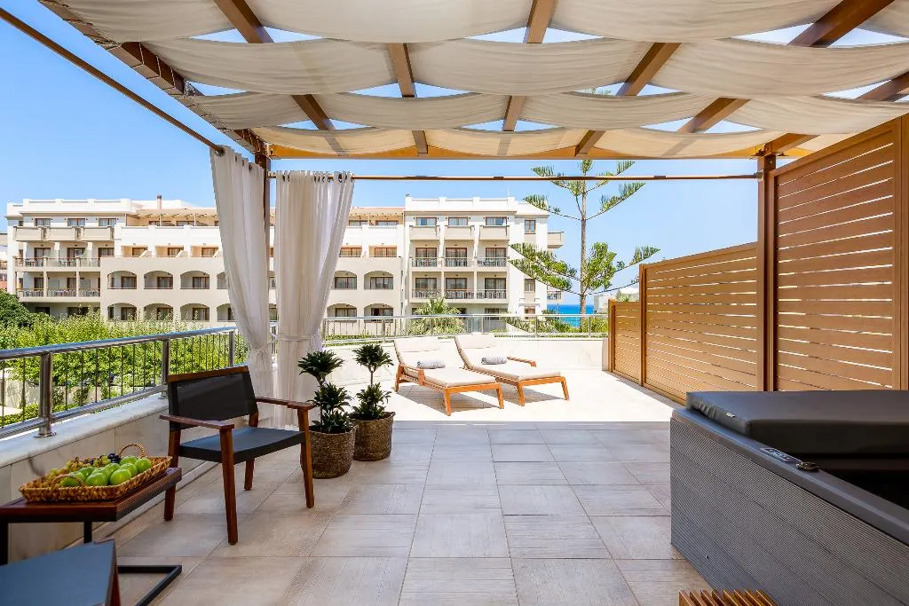 SUITE STANDARD Room, Theartemis Palace, Crete