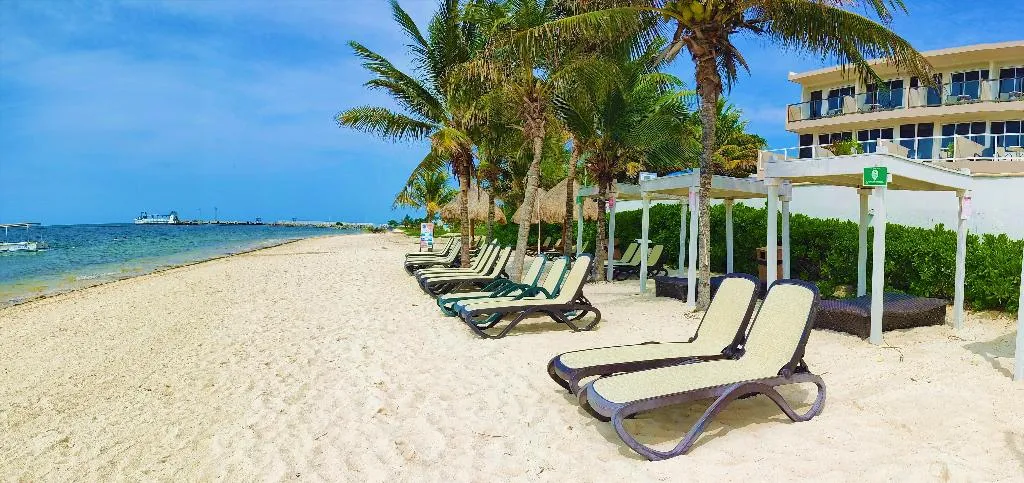 Beach, Hacienda Morelos Beach Front Hotel, Cancun Area
