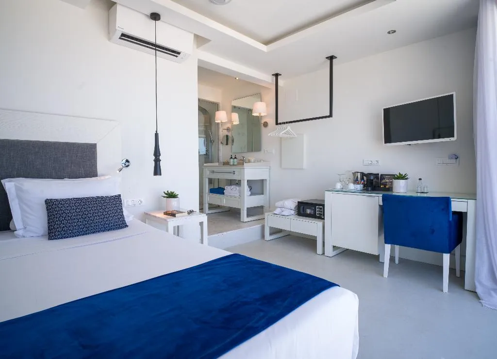 BUNGALOW PARTIAL SEA VIEW Room, Knossos Beach Bungalows & Suites, Crete