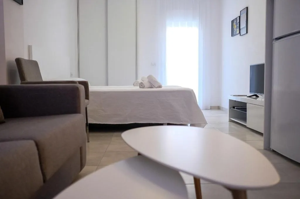 Room, S'Alamera Suites Hotel & Apartments, Ibiza