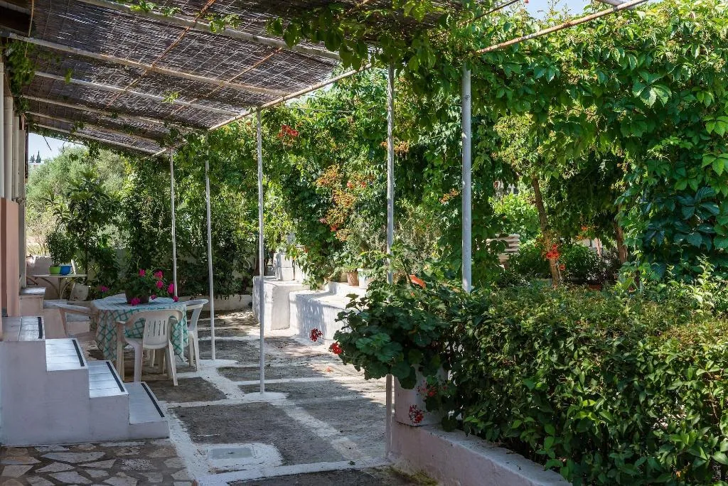 General view, Roussa's Studios and Apartments, Zante
