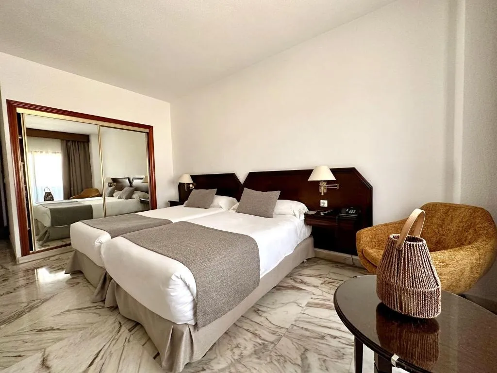 TWIN STANDARD Room, Hotel Turia, Valencia