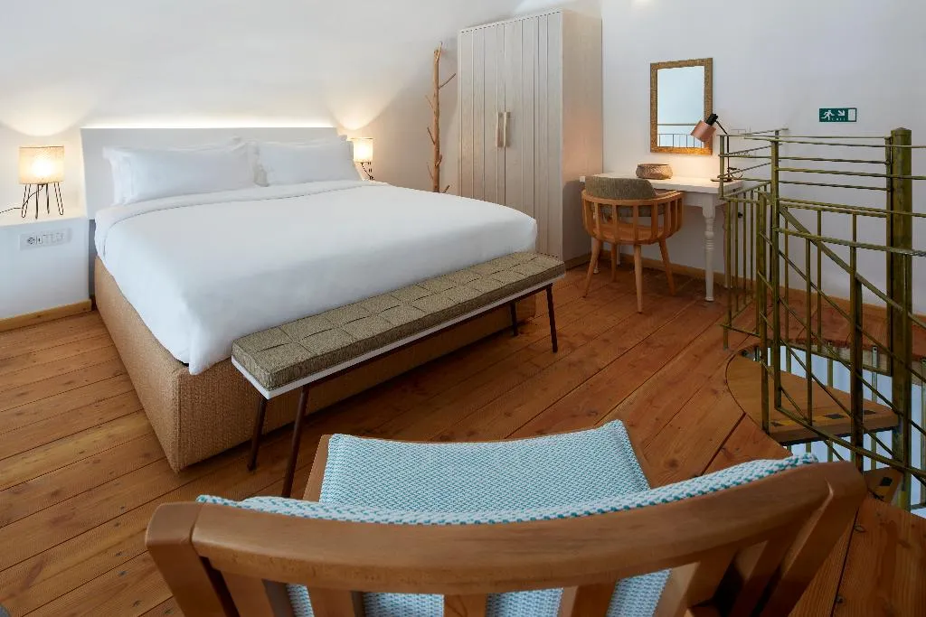 SUITE DUPLEX Room, Sea Breeze Santorini Beach Resort, Curio Collectio, Santorini