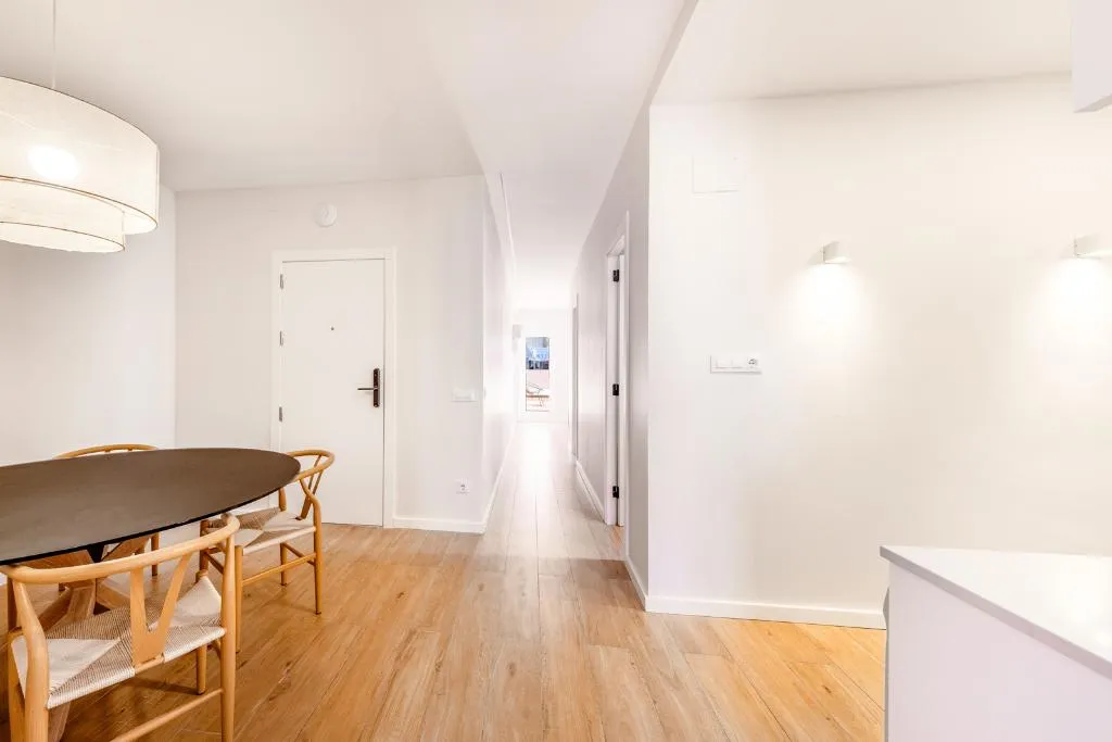 APARTMENT CAPACITY 5 Room, Ainb Barcelona Sants Apartments, Barcelona
