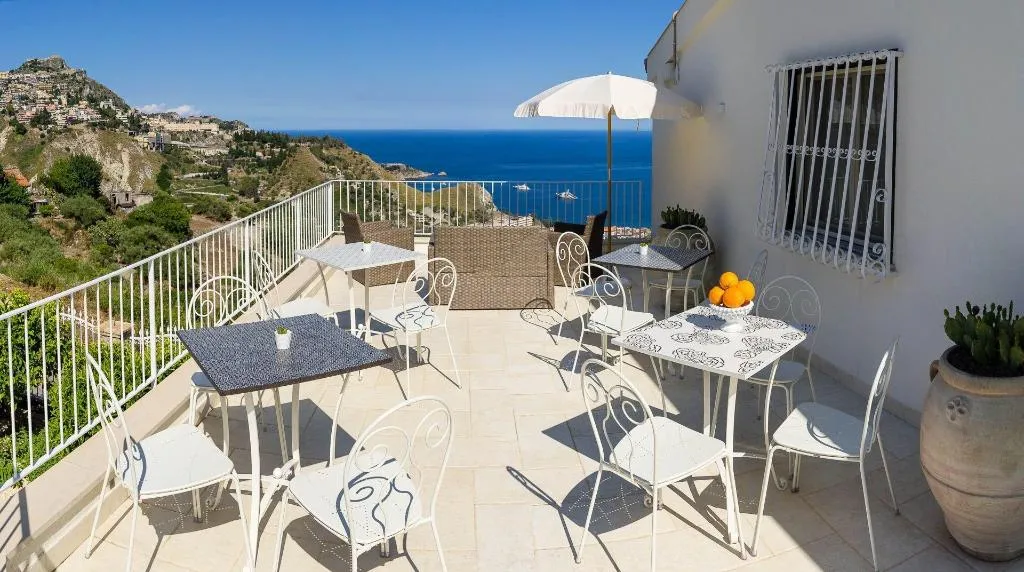 Terrace, Sciccosa Guest House, Taormina