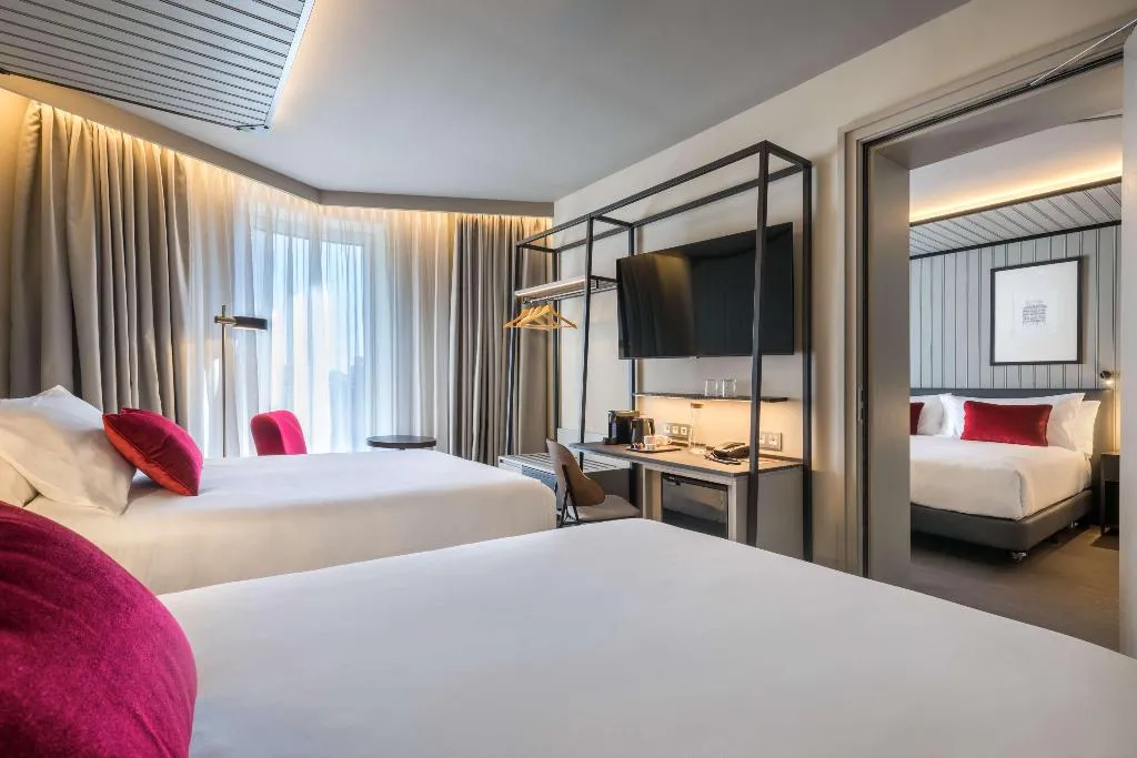 FAMILY ROOM CONNECTING ROOM Room, Canopy by Hilton Madrid Castellana, Madrid