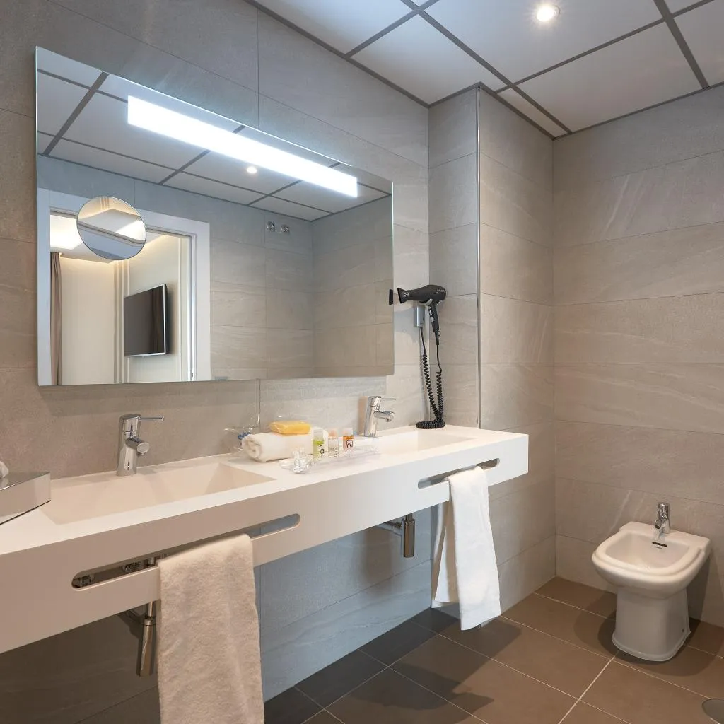 JUNIOR SUITE STANDARD Room, Monte Triana, Seville