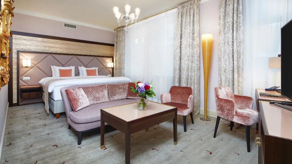 JUNIOR SUITE STANDARD Room, Aria Hotel Prague, Prague