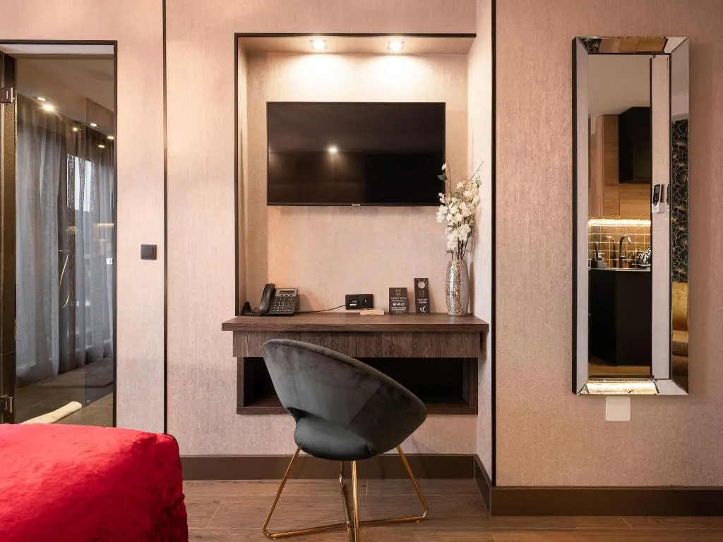 Room, Art Suites Hotel, Krakow