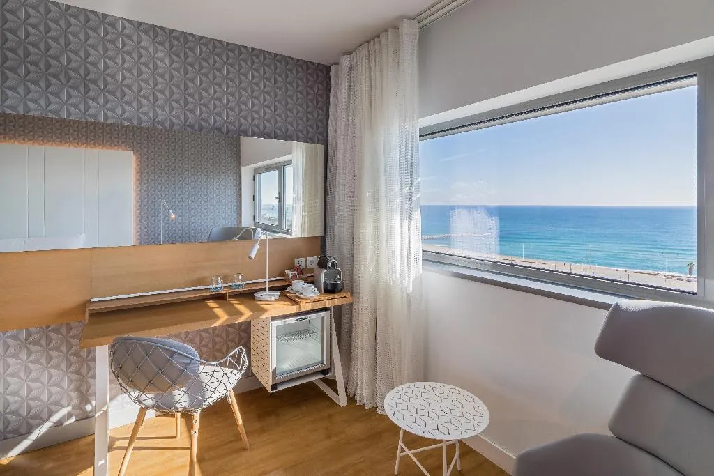 Double or Twin DELUXE SEA VIEW Room, Occidental Atenea Mar, Barcelona