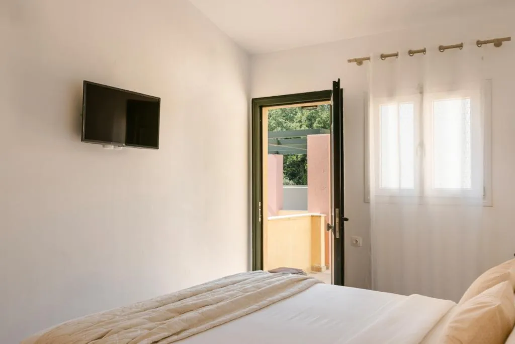 SINGLE GARDEN VIEW Room, Century Resort, Corfu