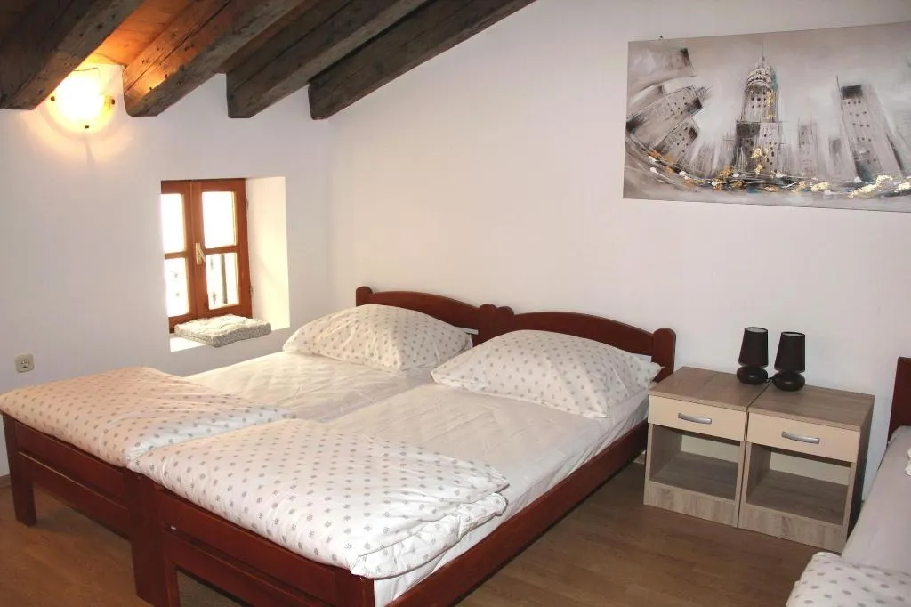 Room, Old Theatre Rooms And Apartments, Split
