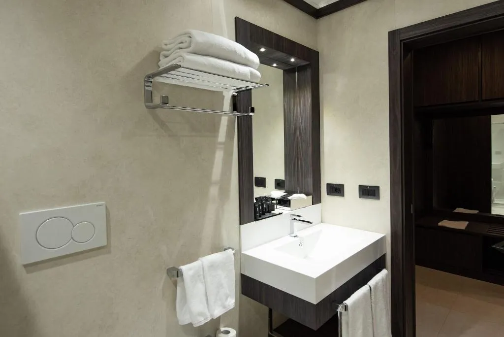 Room, Gold Tower Lifestyle Hotel, Naples