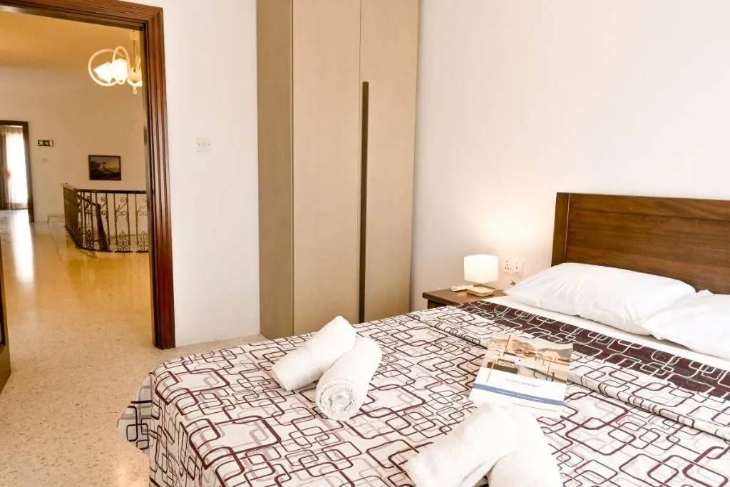 DOUBLE COMFORT Room, 7Mediterrenea  Villa, Malta