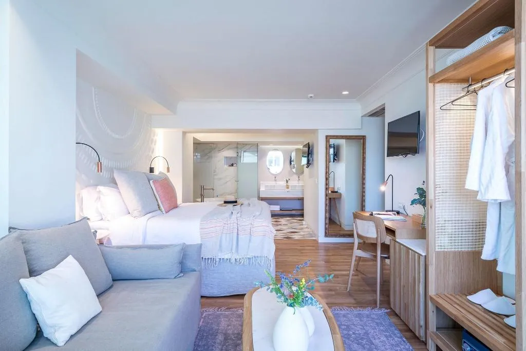 SUITE KING SIZE BED Room, Niche Hotel Athens, Athens