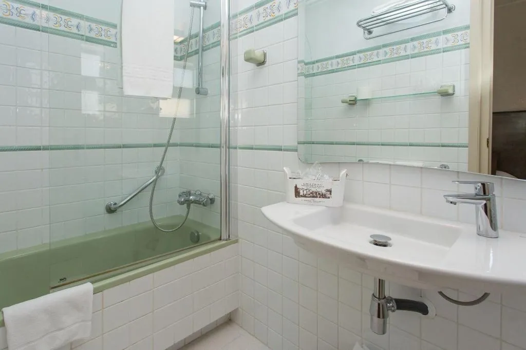 Room, Hostal De La Plaça, Barcelona