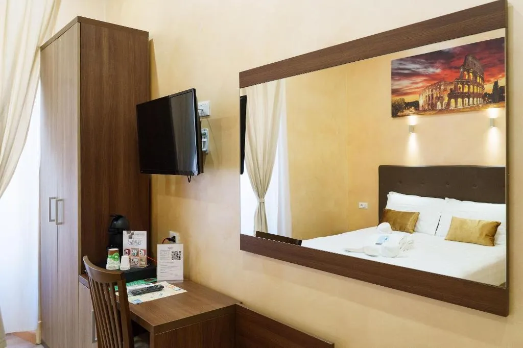 Room, Trinity Luxury Rooms, Rome