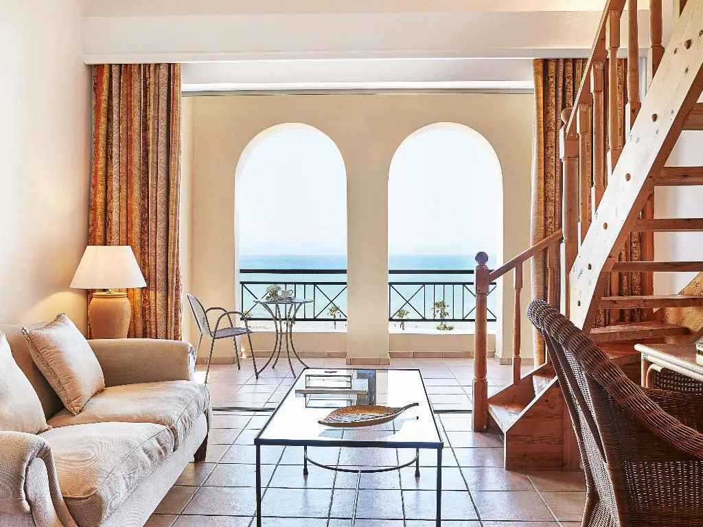 FAMILY ROOM SEA VIEW Room, Grecotel LUXME Oasis, Athens
