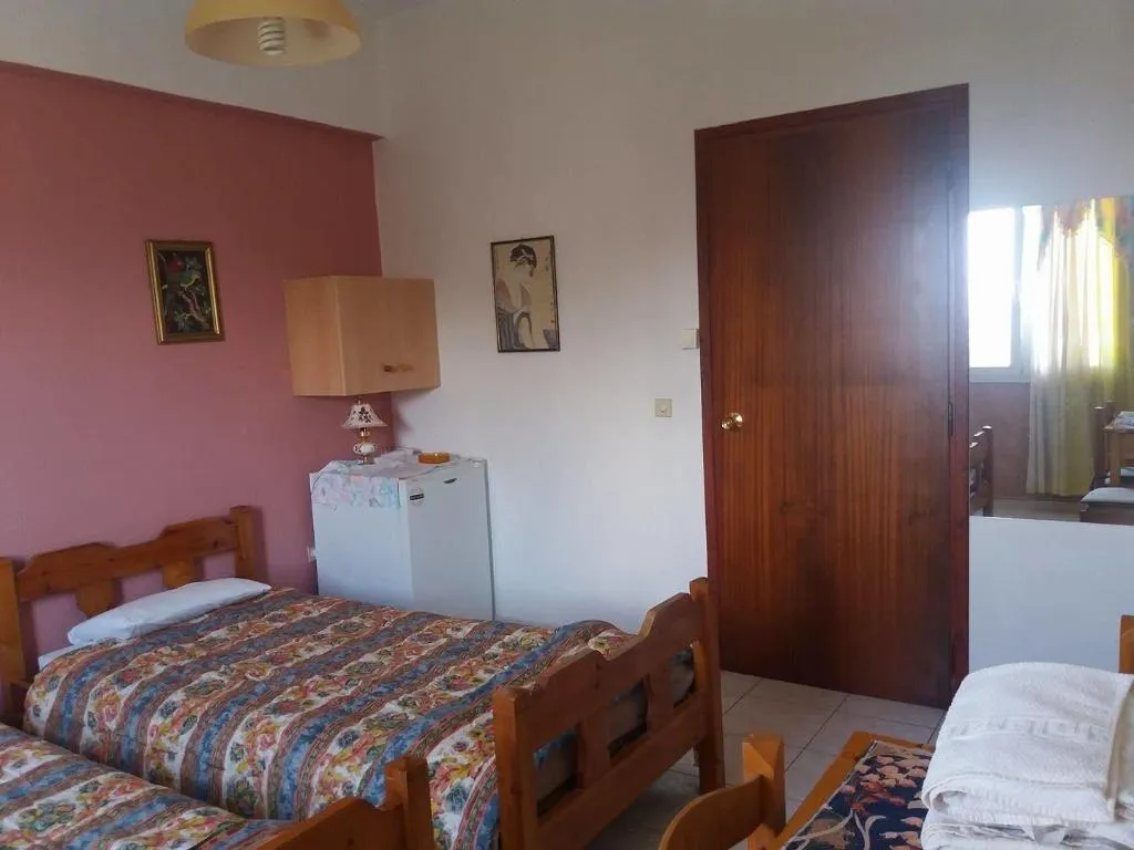 Room, Windy Place, Crete