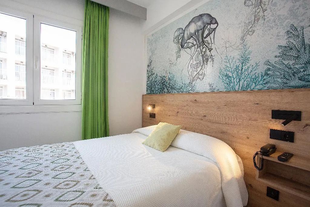 SINGLE STANDARD Room, Playa Sol, Majorca