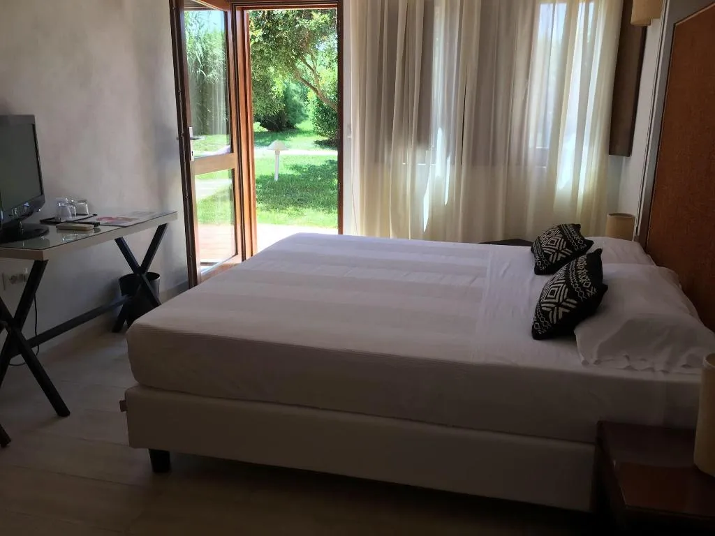 Room, Cala Rosa Club Hotel, Alghero