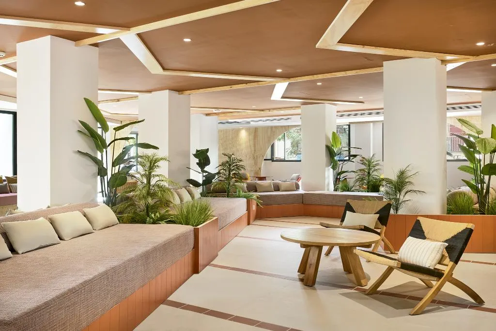 Lobby, tent Bahia de Palma, Majorca