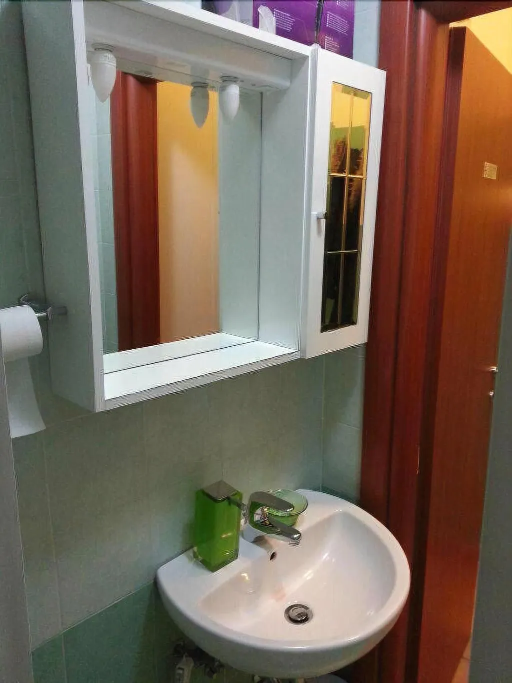 Room, Aloha, Naples